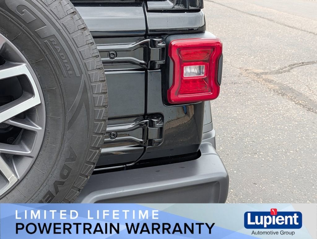 2025 Jeep Wrangler Sahara