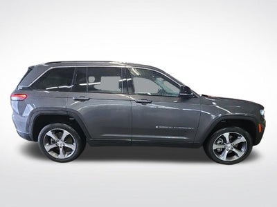 2022 Jeep Grand Cherokee 4xe BASE