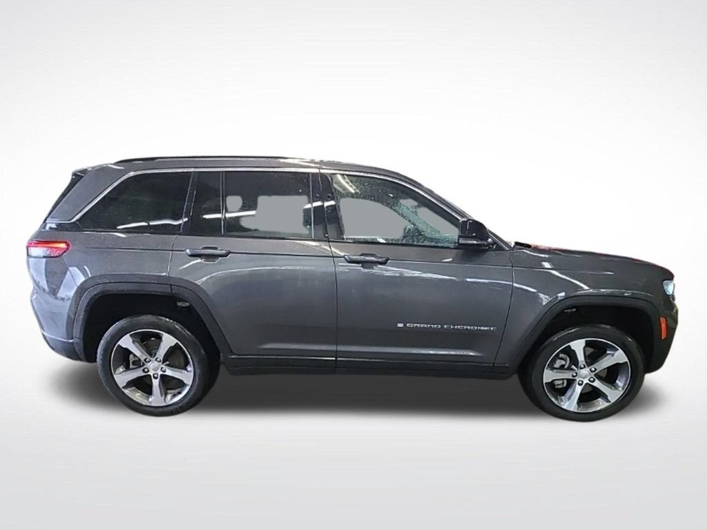 2022 Jeep Grand Cherokee 4xe BASE