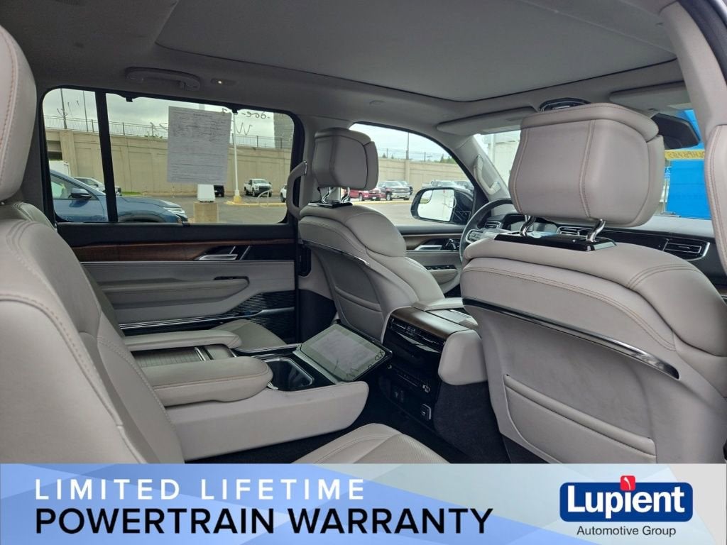2024 Jeep Grand Wagoneer L BASE