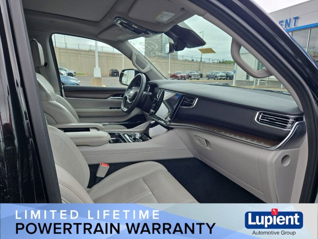 2024 Jeep Grand Wagoneer L BASE