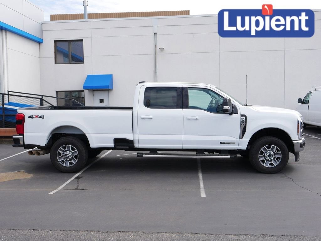 2024 Ford Super Duty F-350 SRW Lariat
