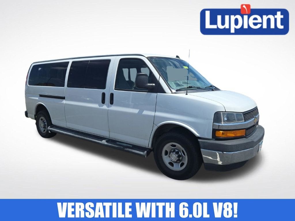 2019 Chevrolet Express 3500 LT Extended's photo