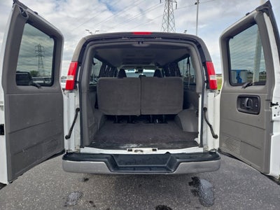 2020 Chevrolet Express Passenger 3500 LT