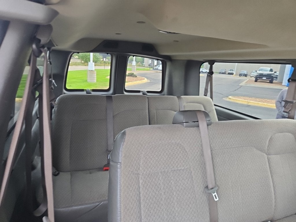 2020 Chevrolet Express Passenger 3500 LT