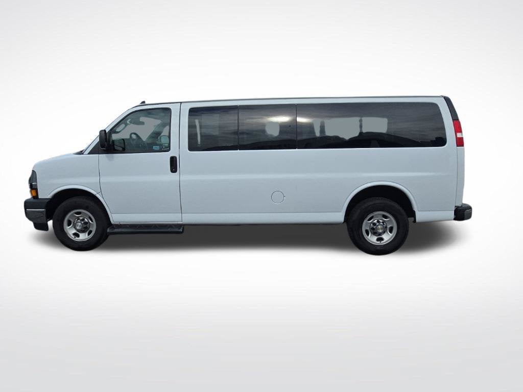 2020 Chevrolet Express Passenger 3500 LT