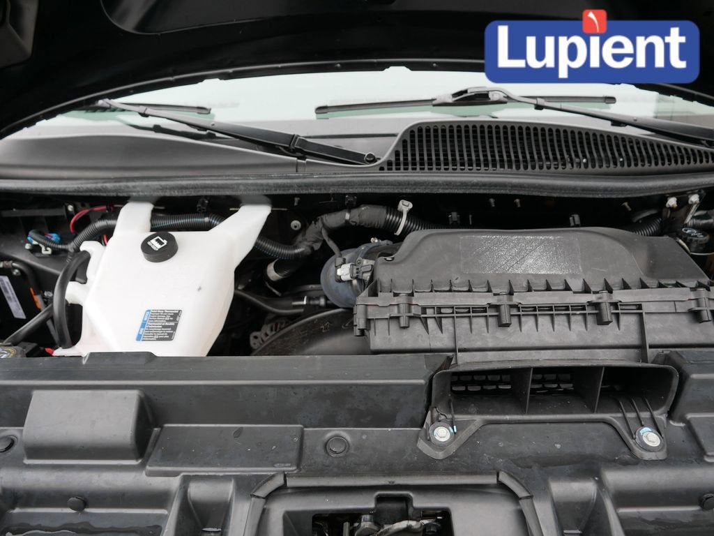 2025 Chevrolet Express Passenger 3500 1LT