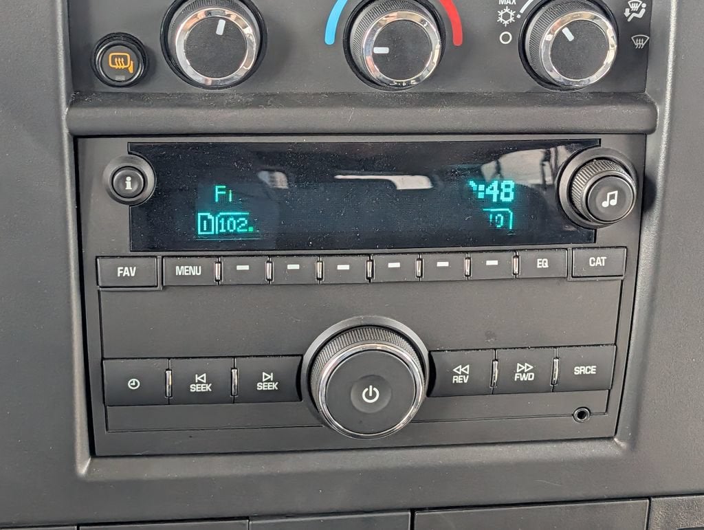 2025 Chevrolet Express Passenger 1LT