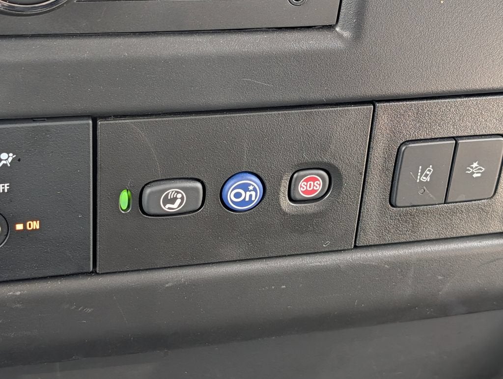 2025 Chevrolet Express Passenger 1LT