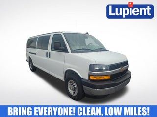 2025 Chevrolet Express Passenger 1LT