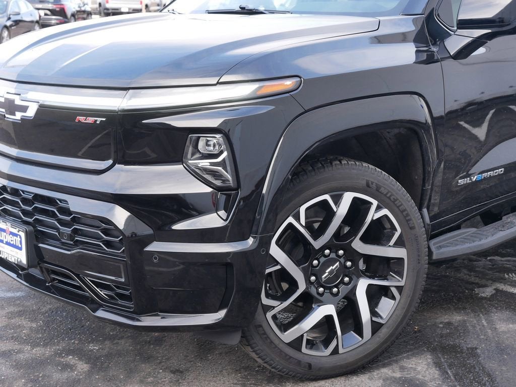 2024 Chevrolet Silverado EV RST