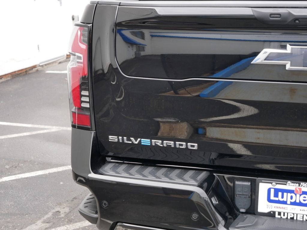 2024 Chevrolet Silverado EV RST