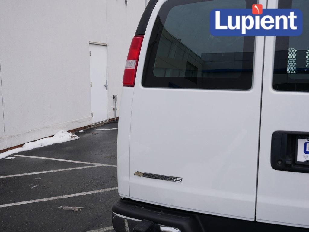 2024 Chevrolet Express Cargo 2500 WT