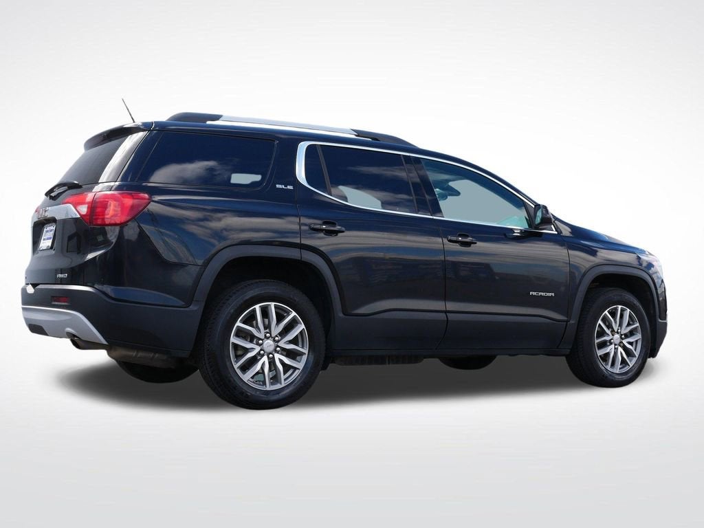 2017 GMC Acadia SLE