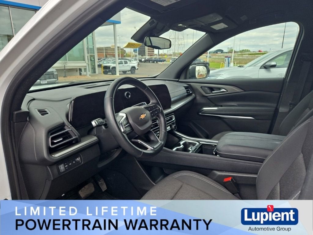 2024 Chevrolet Traverse LS