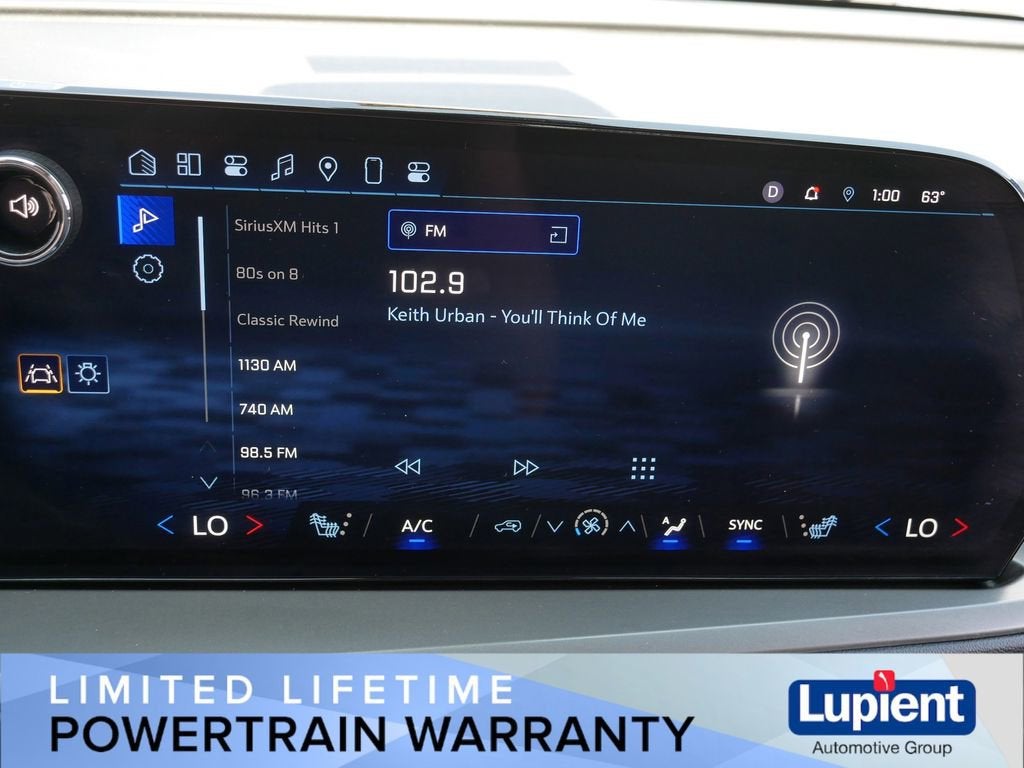 2024 Chevrolet Traverse LS