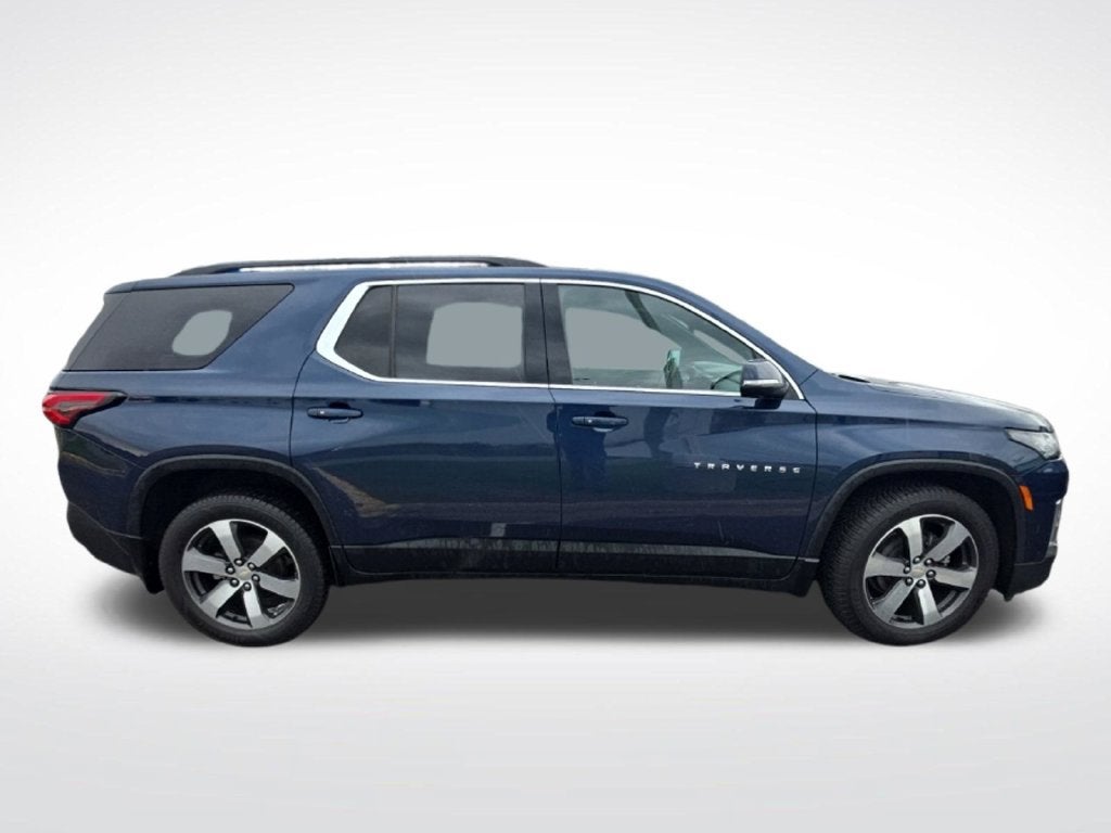 2022 Chevrolet Traverse LT Leather