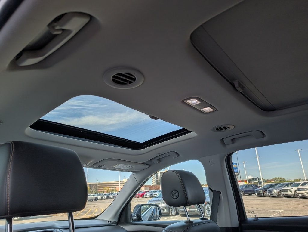 2020 Chevrolet Traverse LT Leather