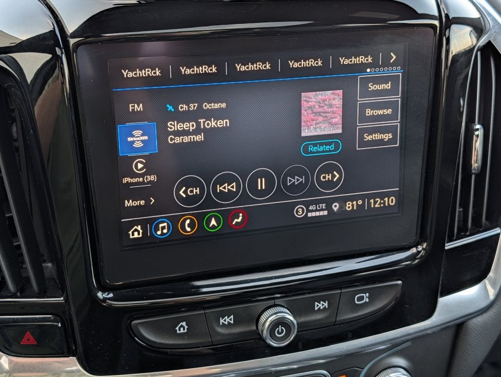 2023 Chevrolet Traverse LT Leather