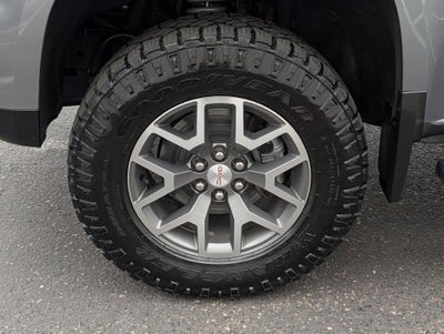 2022 GMC Canyon 4WD AT4 w/Leather