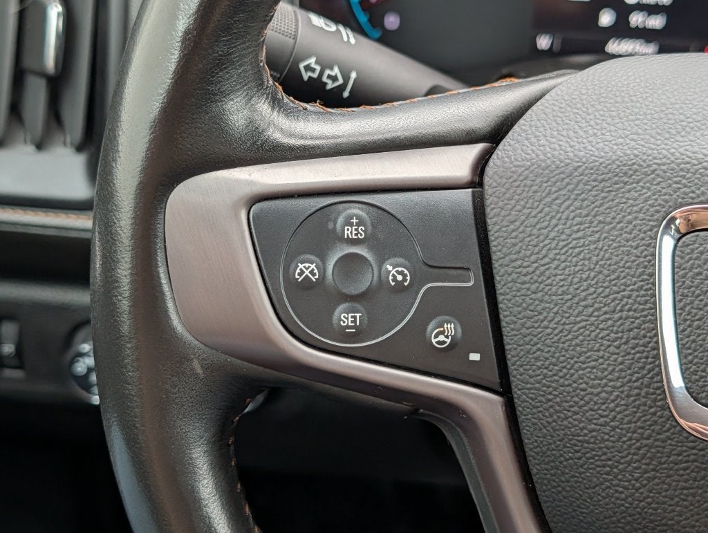 2022 GMC Canyon 4WD AT4 w/Leather