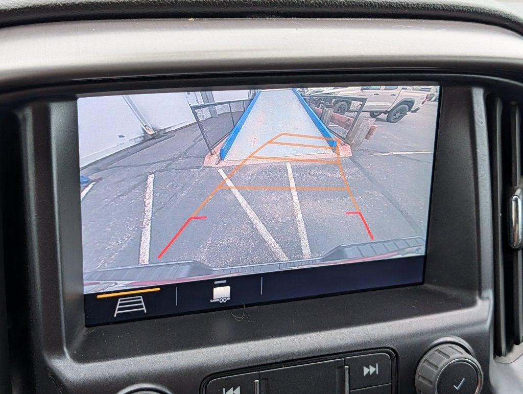 2022 GMC Canyon 4WD AT4 w/Leather