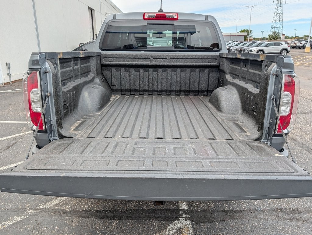 2022 GMC Canyon 4WD AT4 w/Leather