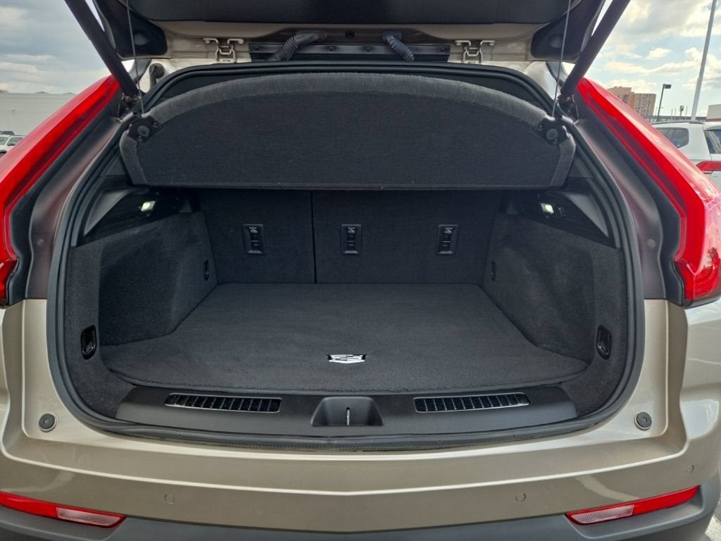 2022 Cadillac XT4 FWD Premium Luxury