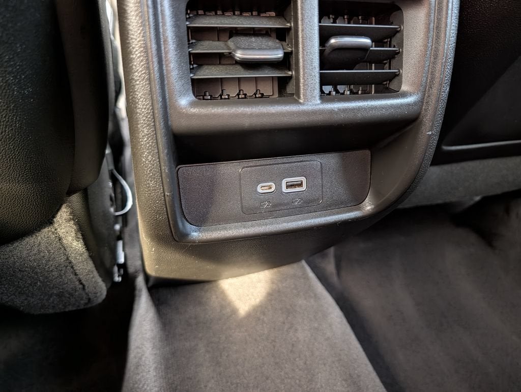 2022 Cadillac XT4 FWD Premium Luxury
