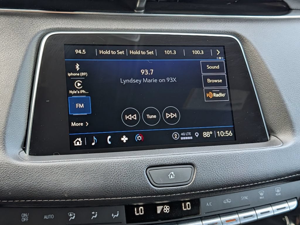 2022 Cadillac XT4 FWD Premium Luxury
