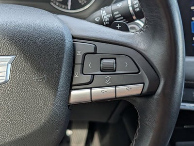 2022 Cadillac XT4 FWD Premium Luxury