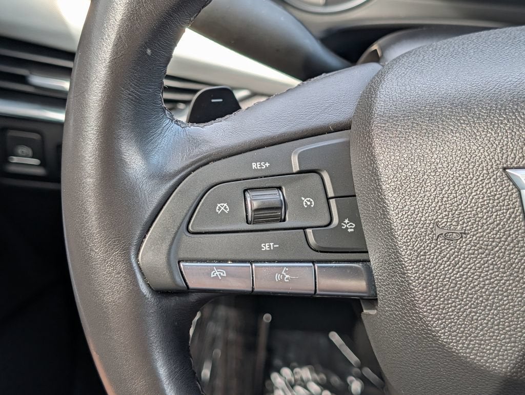 2022 Cadillac XT4 FWD Premium Luxury