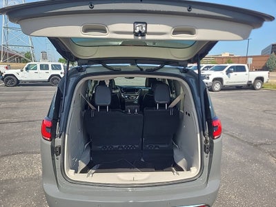 2022 Chrysler Pacifica Limited