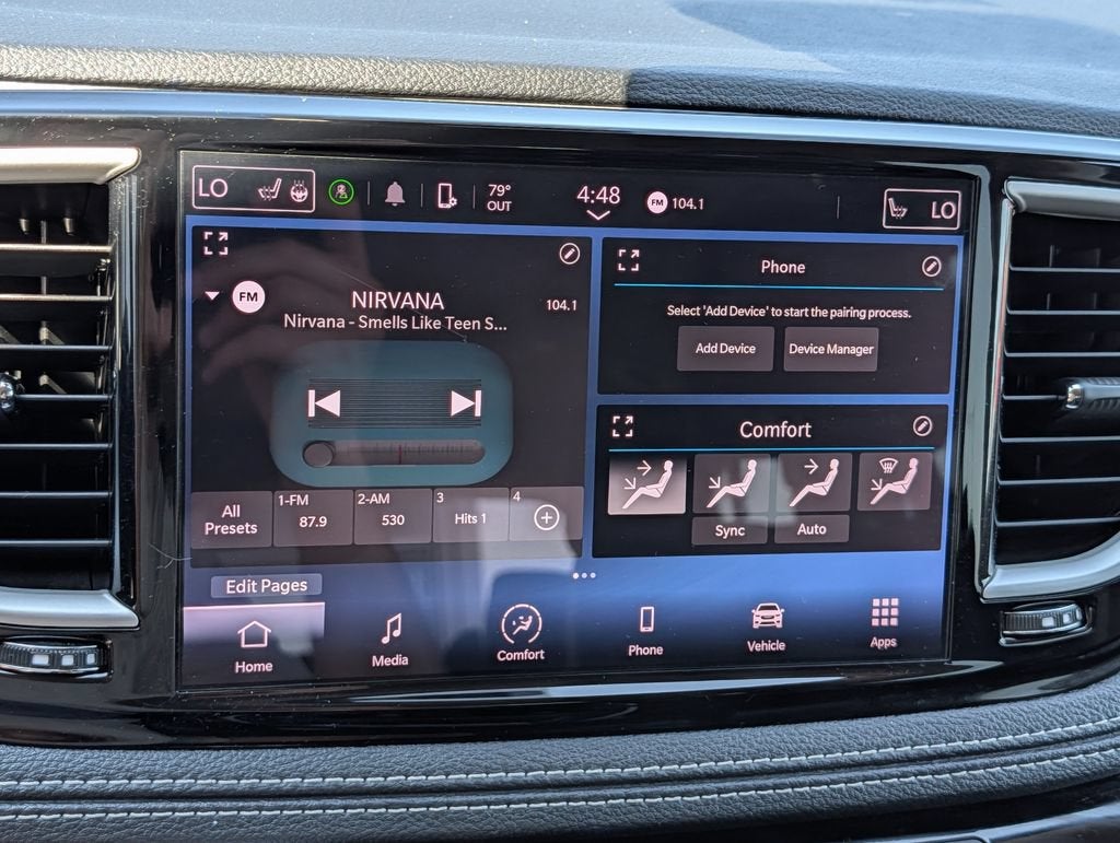 2023 Chrysler Pacifica Hybrid Touring L