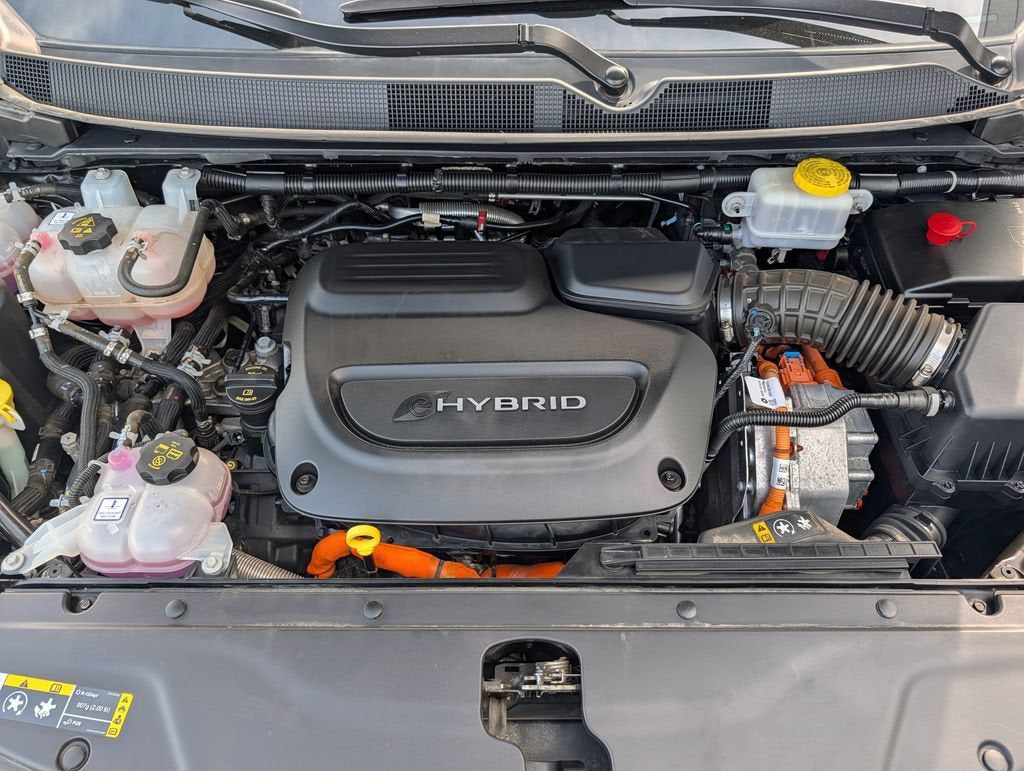 2023 Chrysler Pacifica Hybrid Touring L