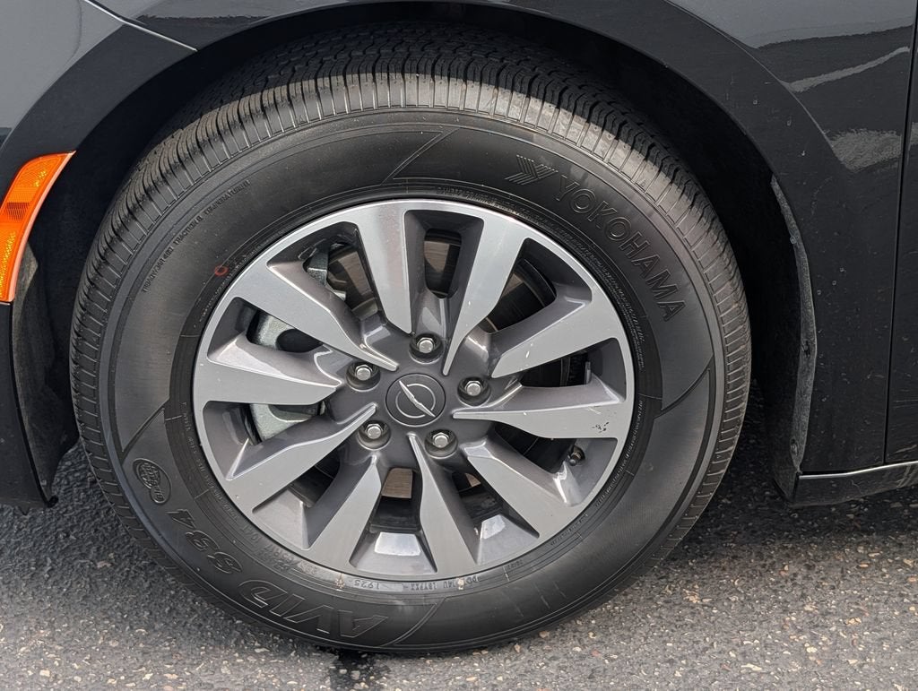 2023 Chrysler Pacifica Hybrid Touring L
