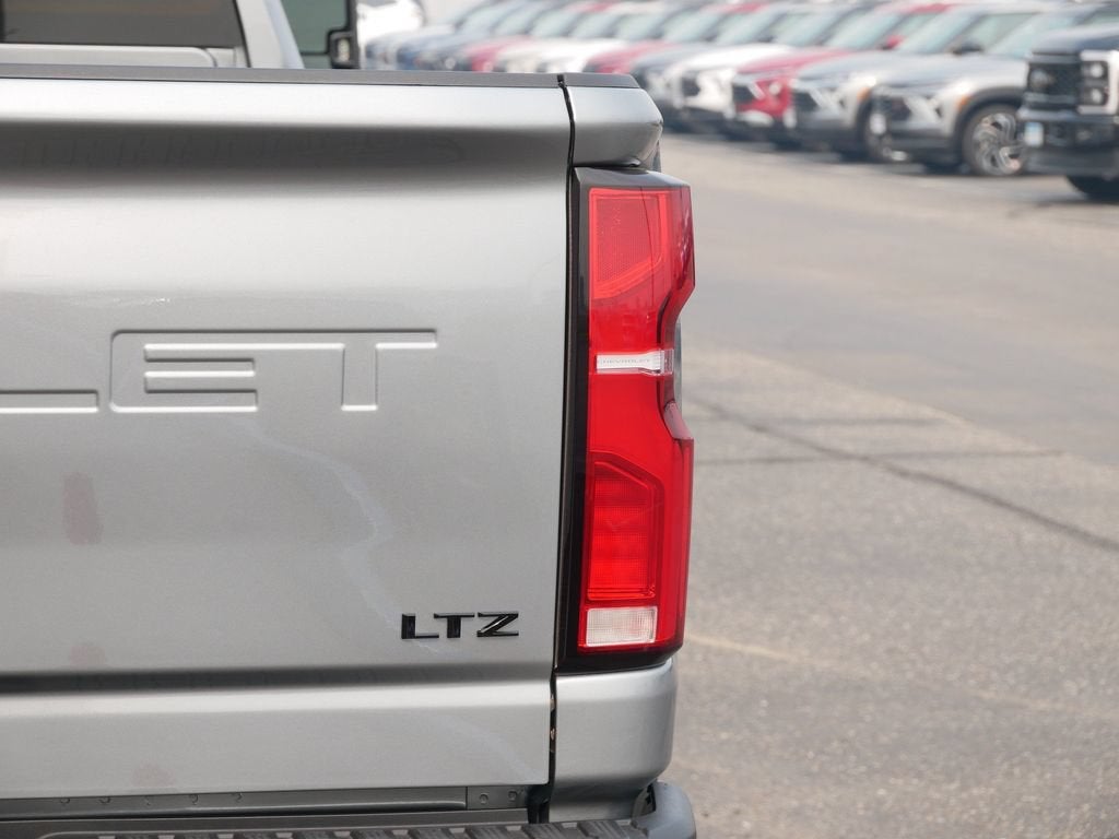 2026 Chevrolet Silverado 3500 HD LTZ - Photo 6
