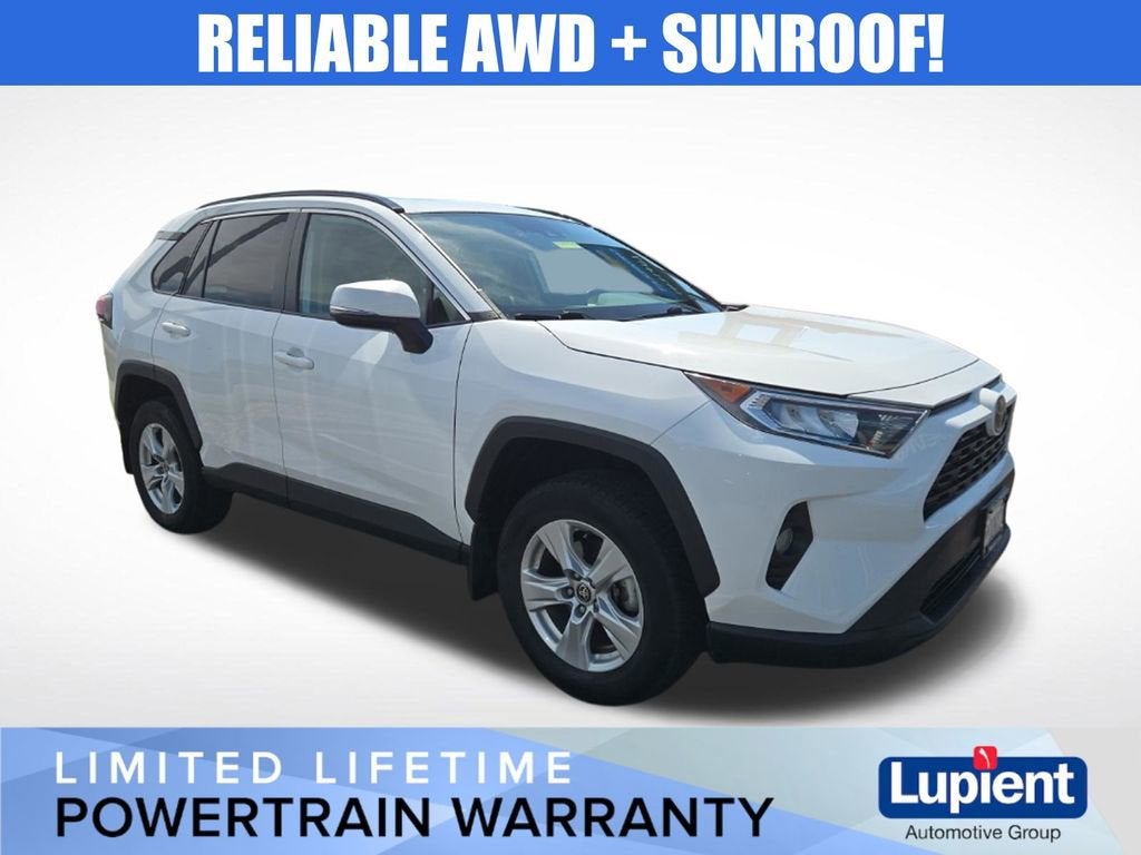 2021 Toyota RAV4 XLE AWD's photo