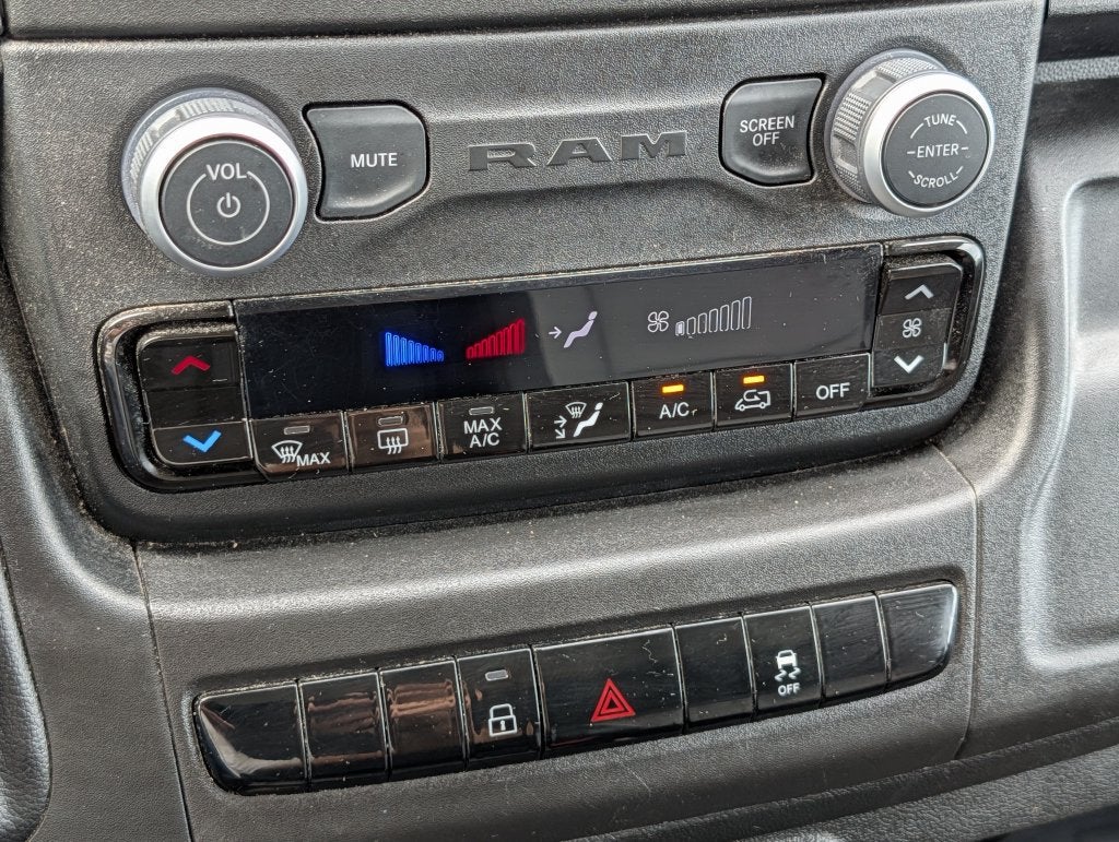 2026 RAM ProMaster Cargo Van Tradesman