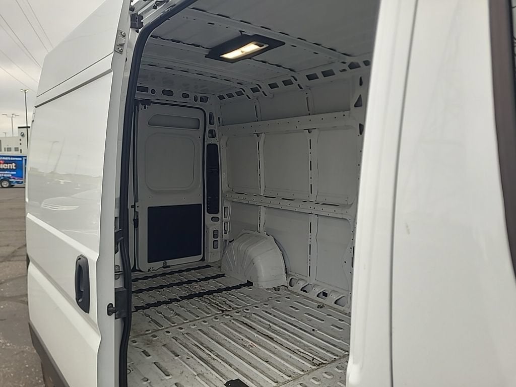 2026 RAM ProMaster Cargo Van Tradesman