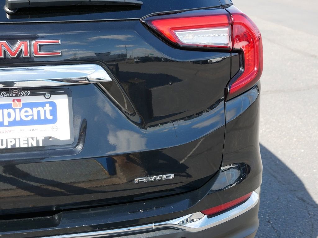 2024 GMC Terrain SLT