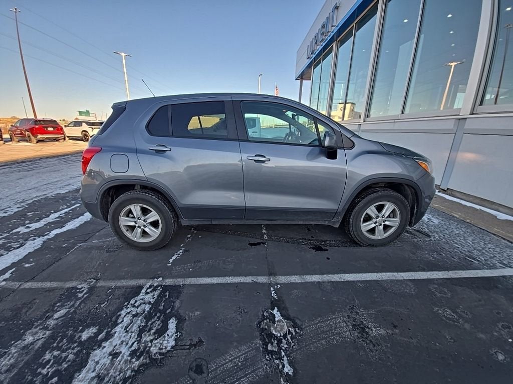 Used 2020 Chevrolet Trax LS with VIN 3GNCJNSB8LL156095 for sale in Bloomington, Minnesota