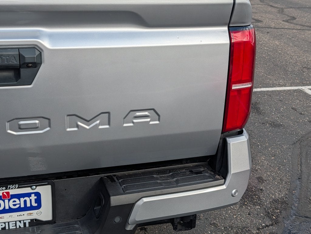 2024 Toyota Tacoma 4WD SR5