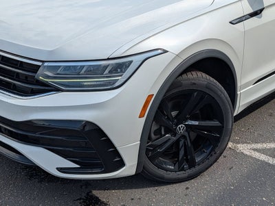2023 Volkswagen Tiguan SE R-Line Black