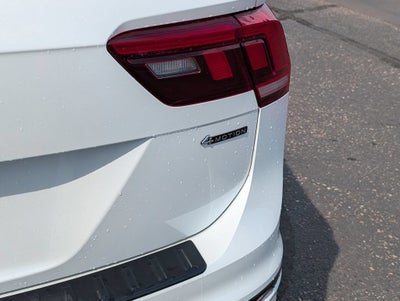 2023 Volkswagen Tiguan SE R-Line Black