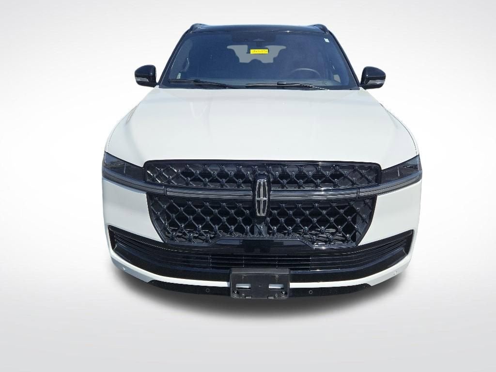 2025 Lincoln Navigator Black Label