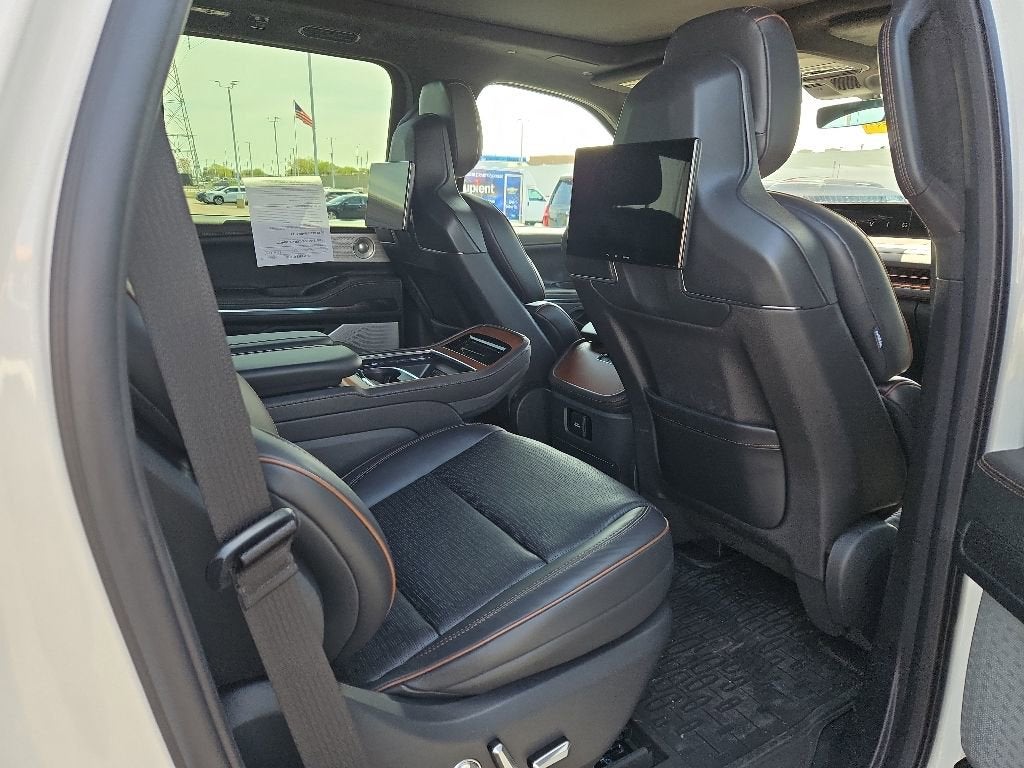 2025 Lincoln Navigator Black Label