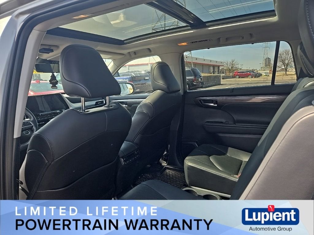 2021 Toyota Highlander Platinum