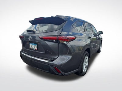 2024 Toyota Highlander LE