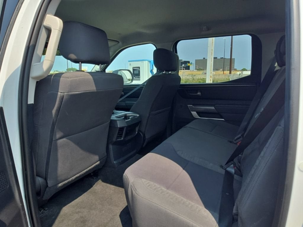 2022 Toyota Tundra 4WD SR5